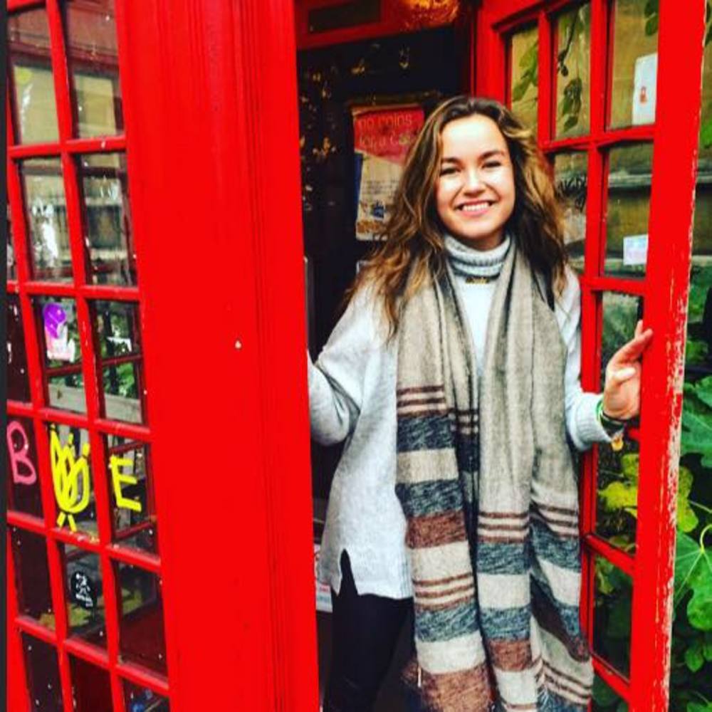 Meet your Posher, Elizabeth